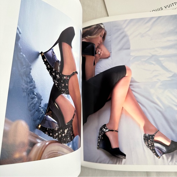 Authentic Louis Vuitton 2013-2014 Shoe Collection Book - Picture 6 of 11